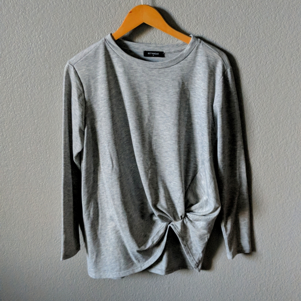 Grey front knot top